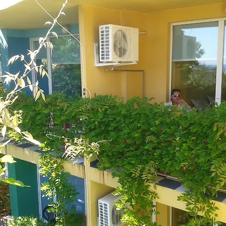 The Colourful Mansion Ξενοδοχείο 2*