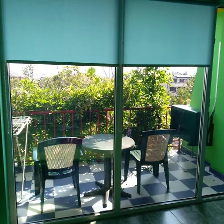 The Colourful Mansion Ξενοδοχείο 2*