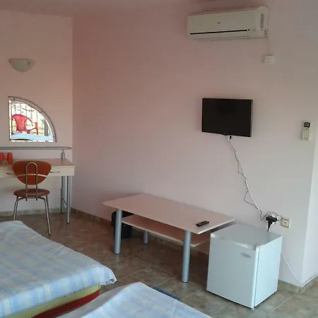 The Colourful Mansion 2* Αγαθούπολη