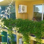 The Colourful Mansion Ξενοδοχείο 2*