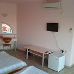 The Colourful Mansion 2* Αγαθούπολη