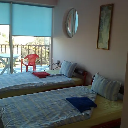 The Colourful Mansion Szálloda Ahtopol