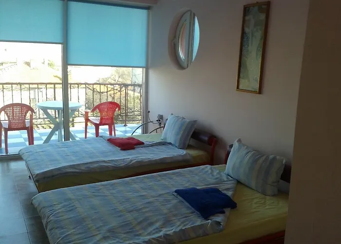 The Colourful Mansion Hotel Achtopol