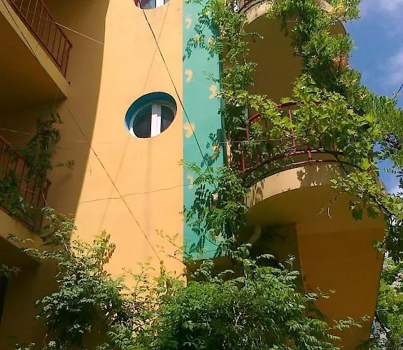 The Colourful Mansion Hotel Achtopol