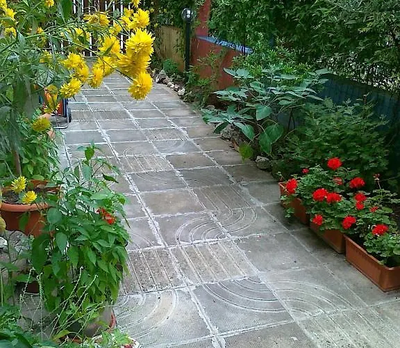 The Colourful Mansion Achtopol