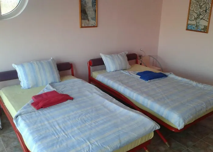 The Colourful Mansion 2* Achtopol